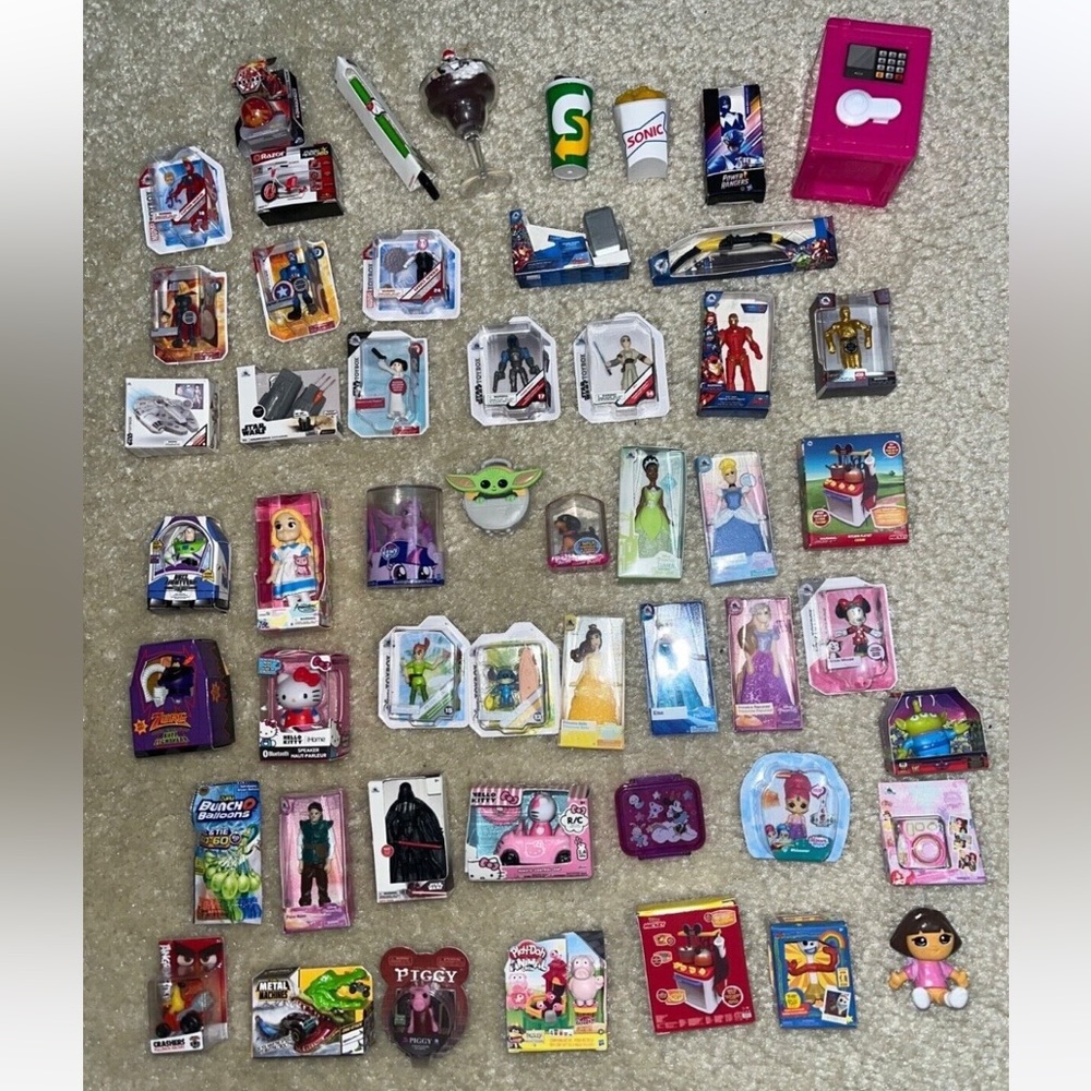 Zuru Mini Brands Disney lot- 52 minis!